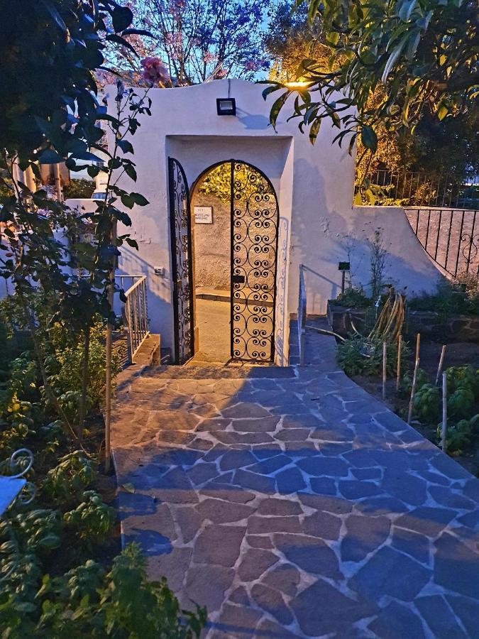Casa Dafne Villa Lipari  Eksteriør billede